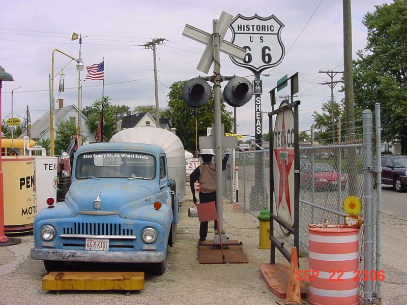 Sheas on Route 66 #2